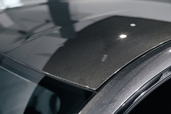 Aston Martin Vantage 10 of 21