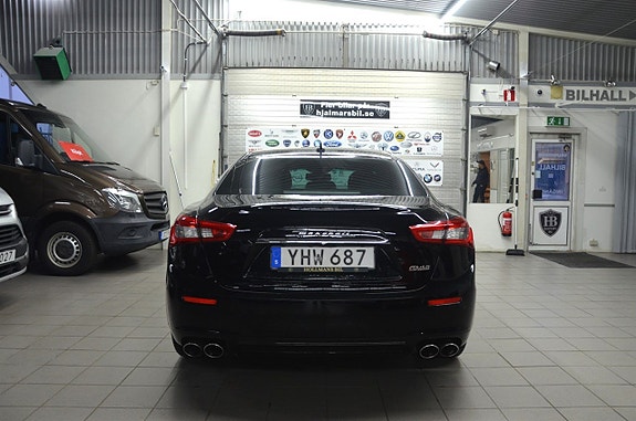 Maserati Ghibli 4 of 16