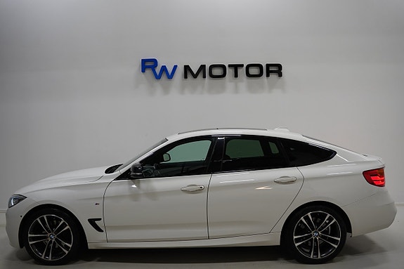 BMW 330d 3 of 5