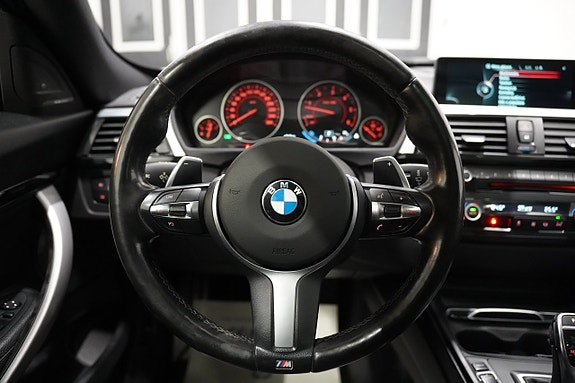 BMW 330d 11 of 21