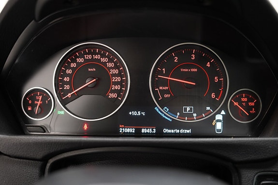 BMW 330d 12 of 21
