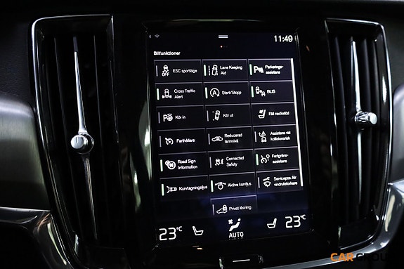 Volvo S90 17 of 24