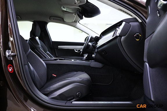 Volvo S90 13 of 24