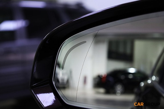 Volvo S90 24 of 24
