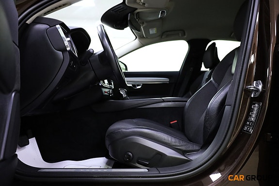Volvo S90 14 of 24