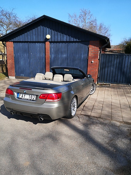 BMW 335i 9 of 12