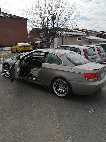 BMW 335i 10 of 12