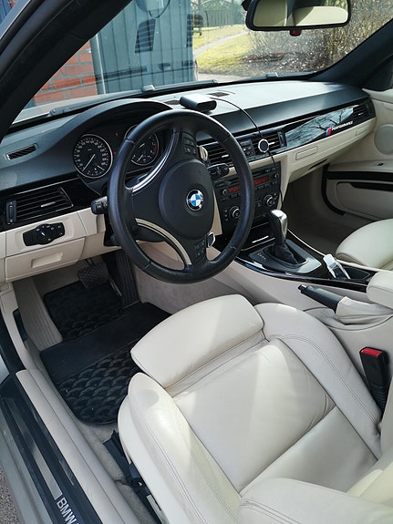 BMW 335i 3 of 12