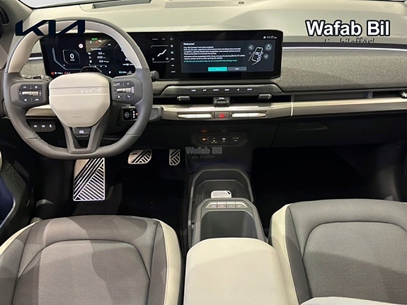 Kia EV3 7 of 14
