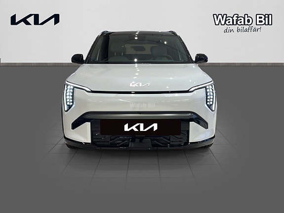 Kia EV3 2 of 5