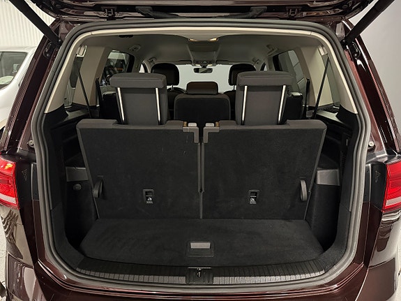 Volkswagen Touran 24 of 26