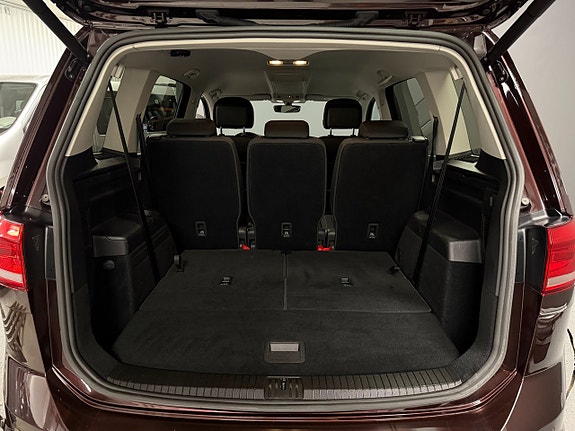 Volkswagen Touran 25 of 26
