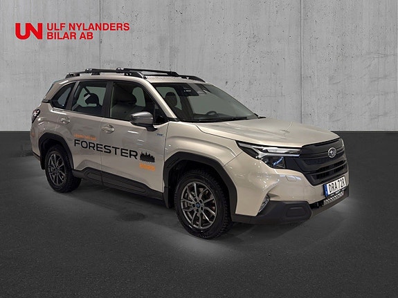 Subaru Forester 5 of 15