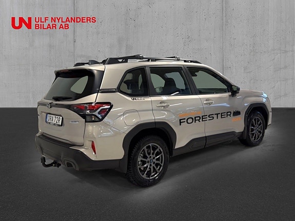 Subaru Forester 4 of 15