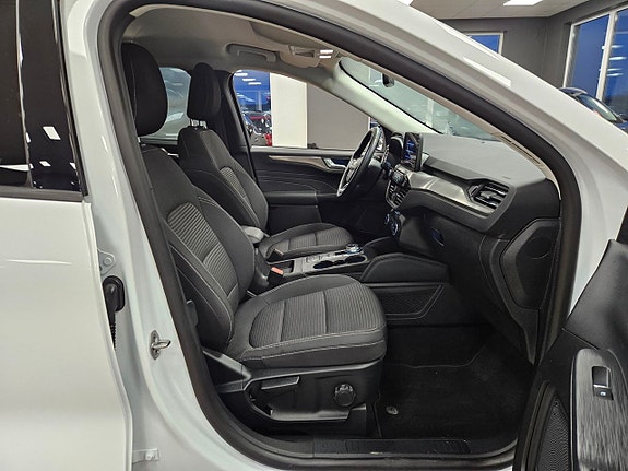 Ford Kuga 15 of 19