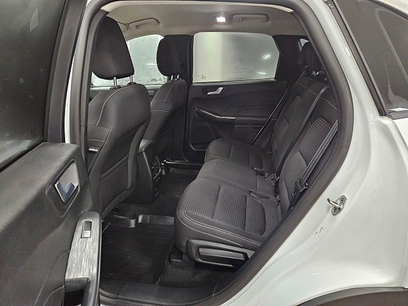 Ford Kuga 18 of 19