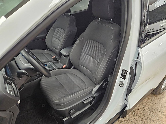 Ford Kuga 14 of 19