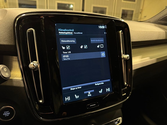 Volvo XC40 13 of 27