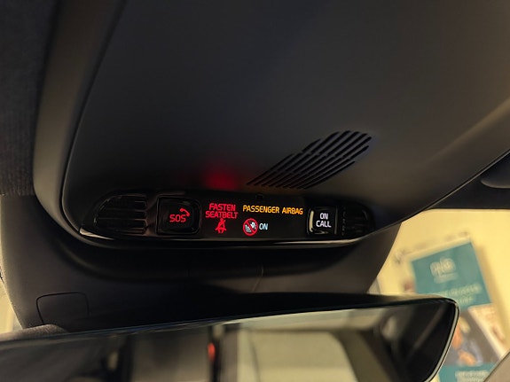 Volvo XC40 20 of 27