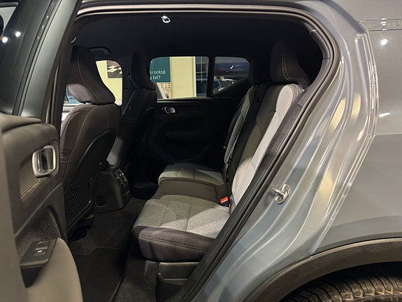 Volvo XC40 23 of 27