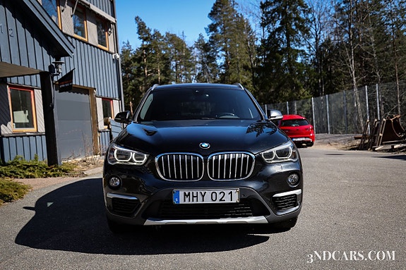BMW X1 3 of 20