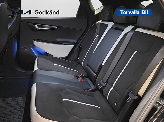 Kia EV6 10 of 15