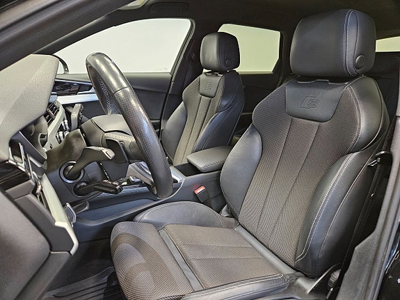 Audi A4 15 of 26