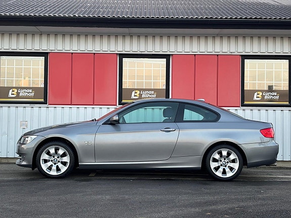 BMW 320 3 of 27
