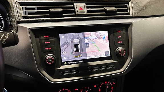 Seat Arona 16 of 22