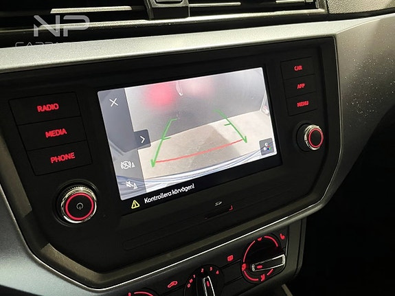 Seat Arona 19 of 22