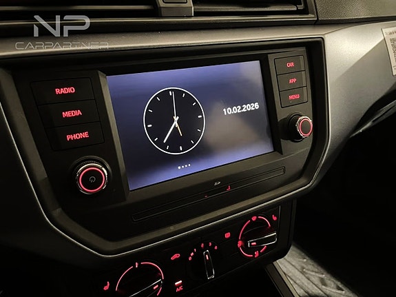 Seat Arona 14 of 22