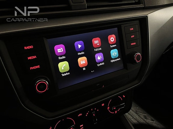 Seat Arona 15 of 22
