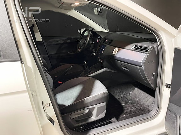 Seat Arona 10 of 22