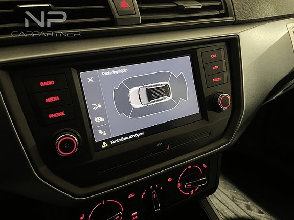 Seat Arona 17 of 22