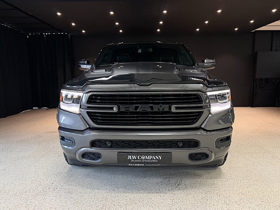 Dodge RAM 1500 2 of 21
