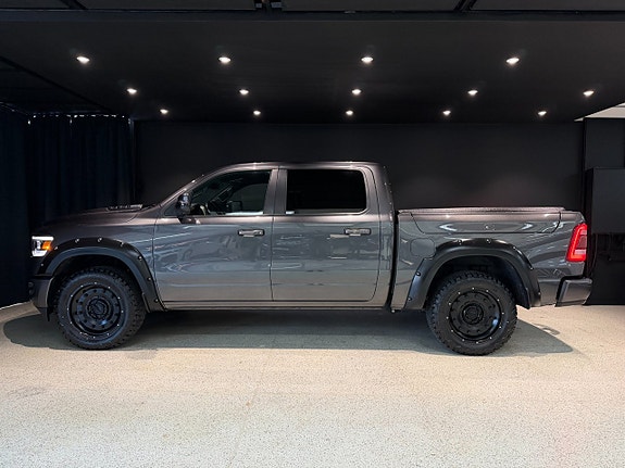 Dodge RAM 1500 3 of 21