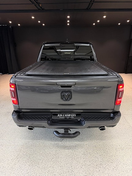 Dodge RAM 1500 9 of 21