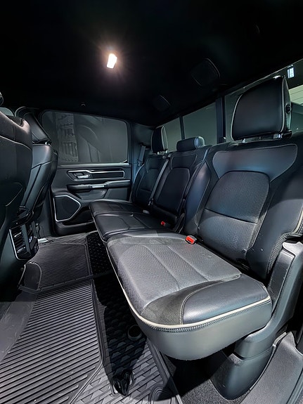 Dodge RAM 1500 12 of 21