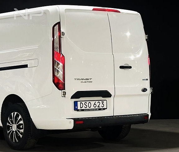 Ford Transit Custom 6 of 12