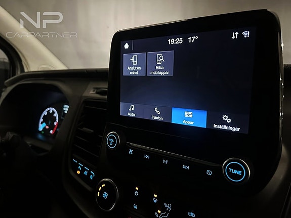 Ford Transit Custom 10 of 12
