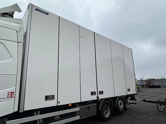 Närko Transportskåp Volvo