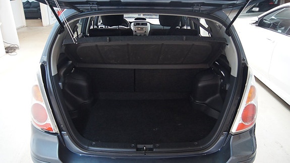Suzuki Liana 9 of 10