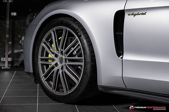 Porsche Panamera 4 6 of 29
