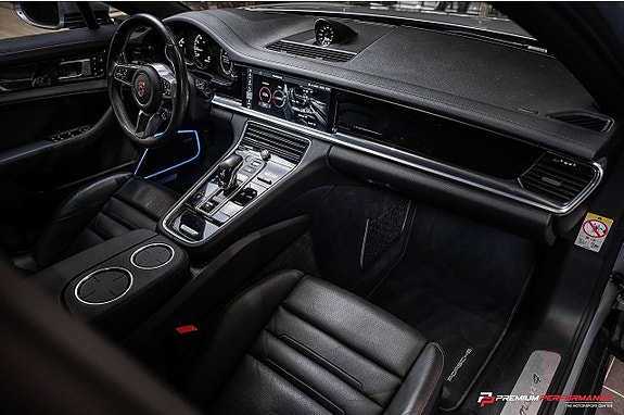 Porsche Panamera 4 19 of 29
