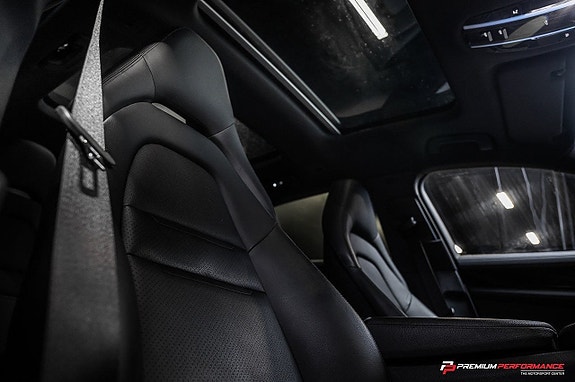 Porsche Panamera 4 21 of 29