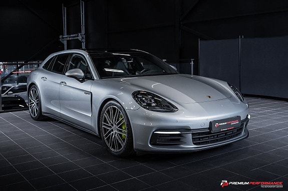 Porsche Panamera 4 28 of 29