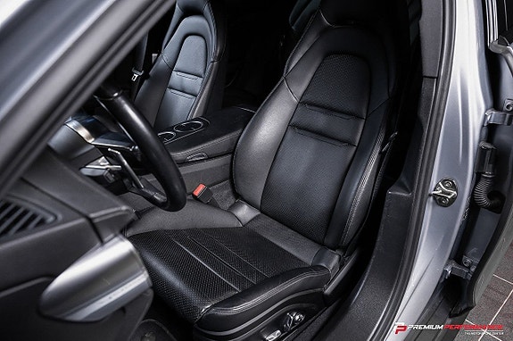 Porsche Panamera 4 9 of 29