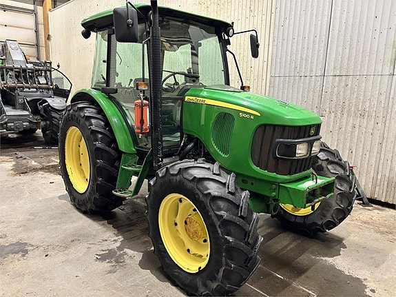 John Deere 5100R