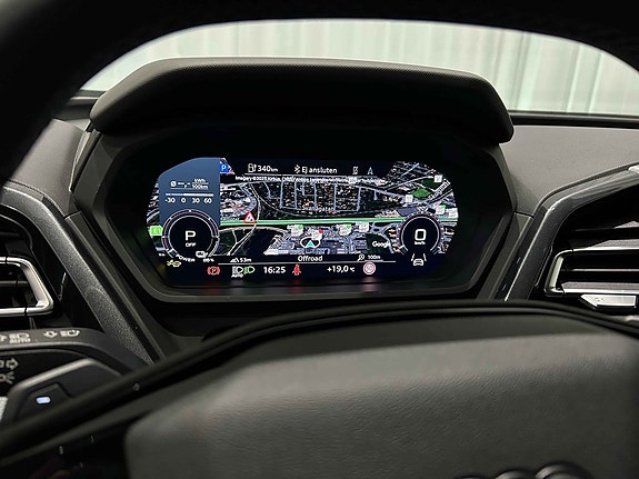 Audi Q4 e-tron 13 of 18