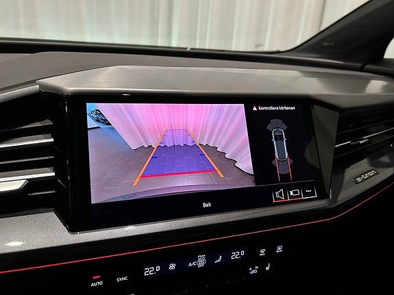 Audi Q4 e-tron 14 of 18